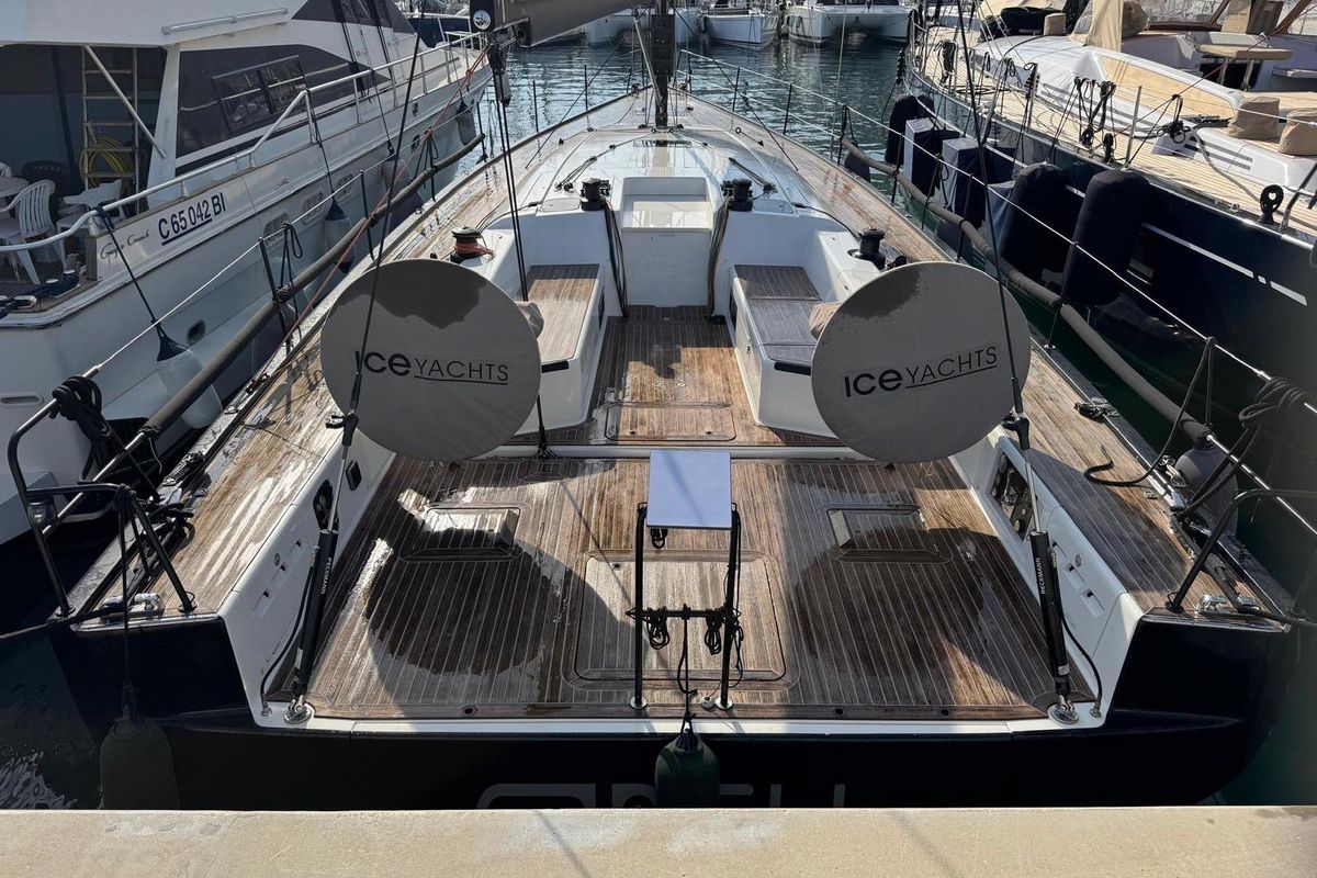 2016 Ice Yachts 52