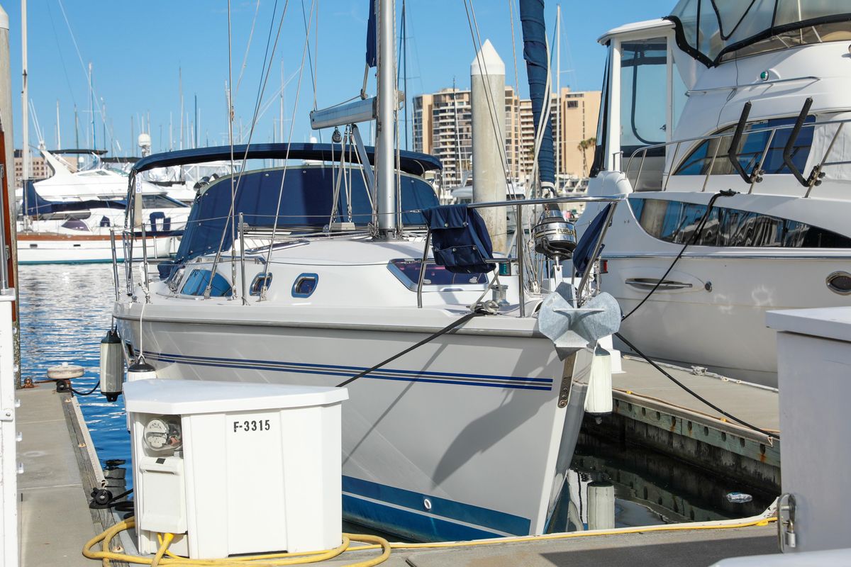 2010 Catalina 375