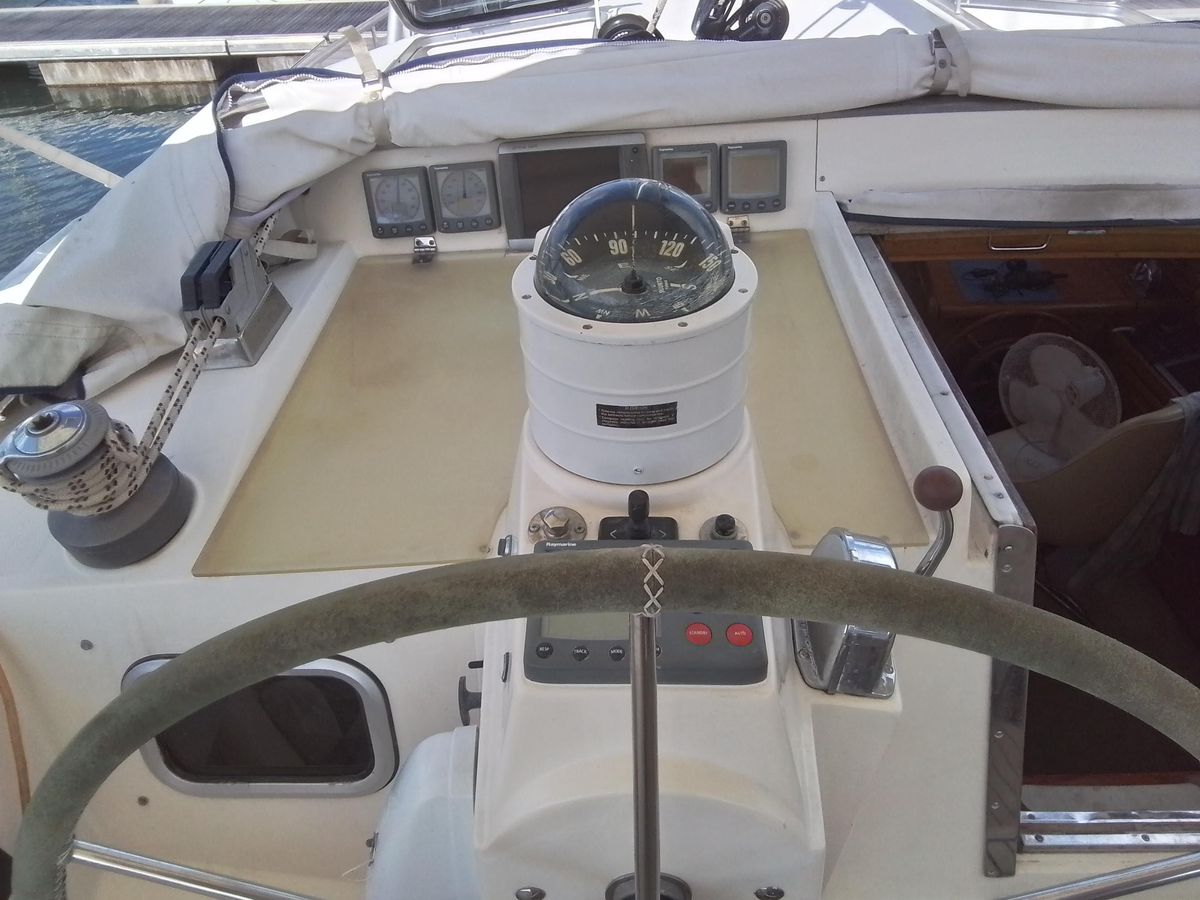 1994 Nauticat 521
