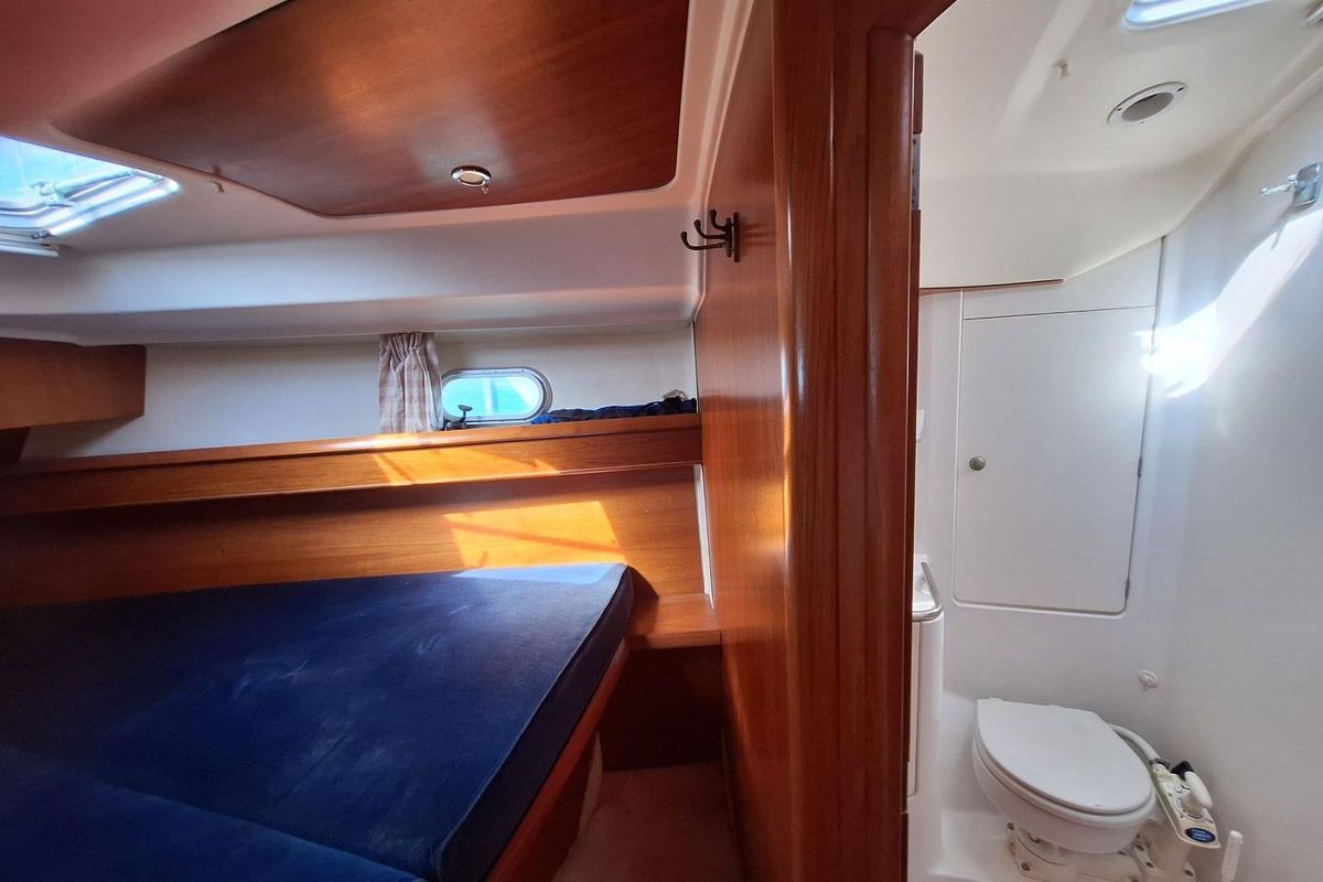 2000 Jeanneau Sun Odyssey 40 DS