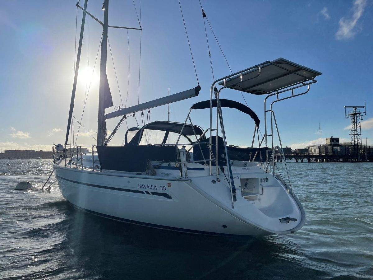 2003 Bavaria 38 for sale in Gosport, Hampshire, United Kingdom 40 ft