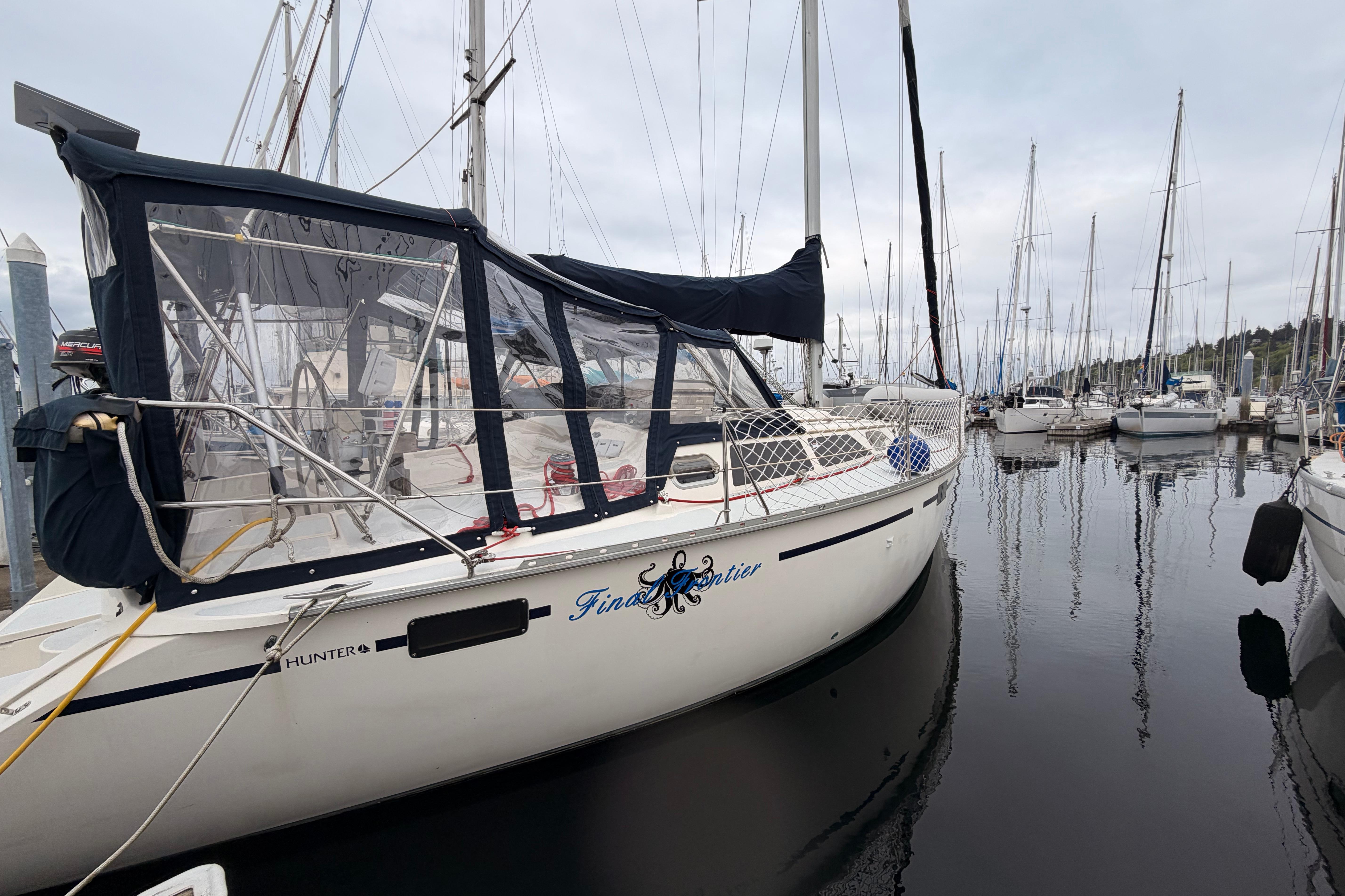 1990 Hunter 37.5