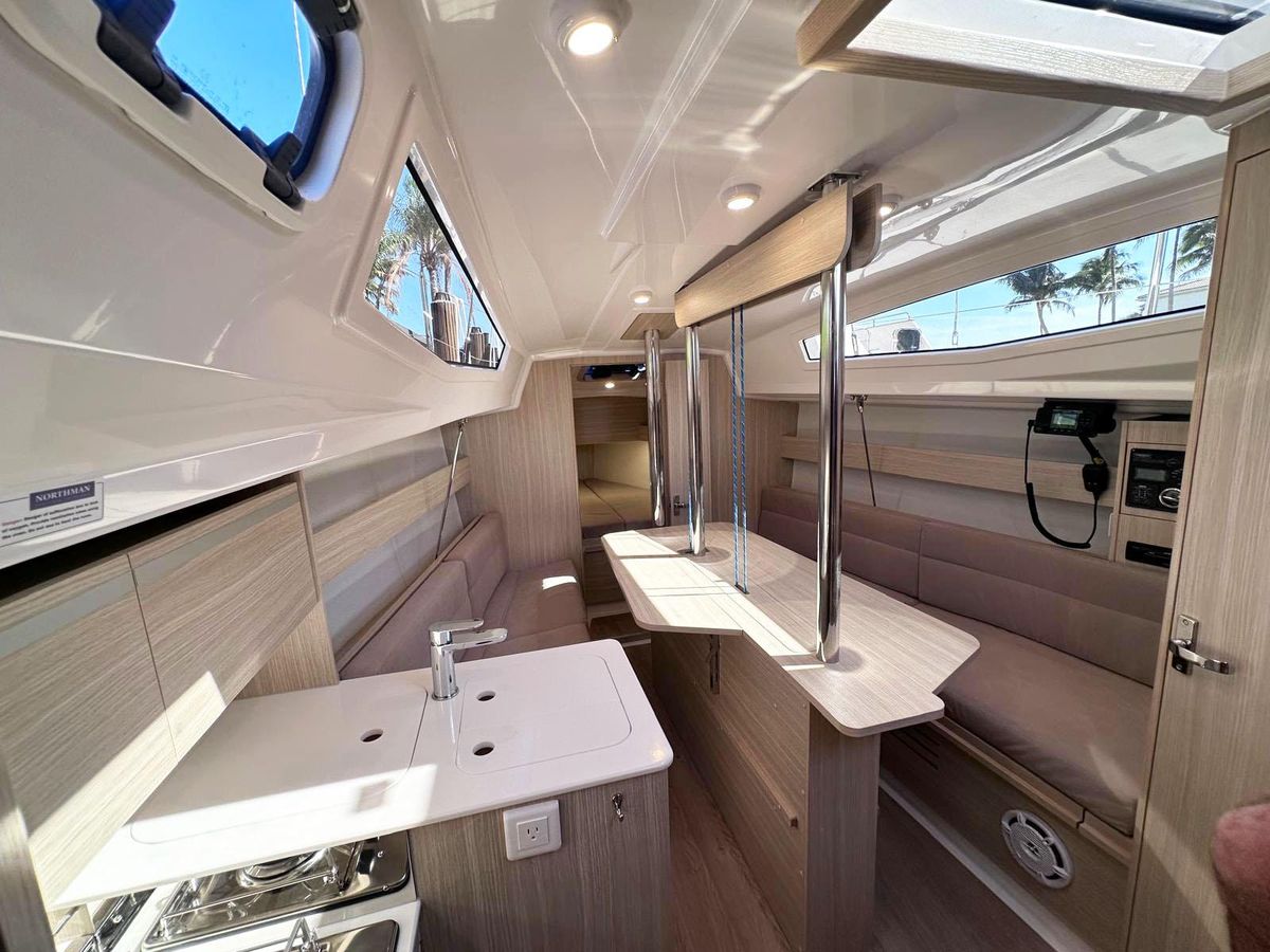 2025 Maxus 26 for sale in Miami, Florida 26 ft