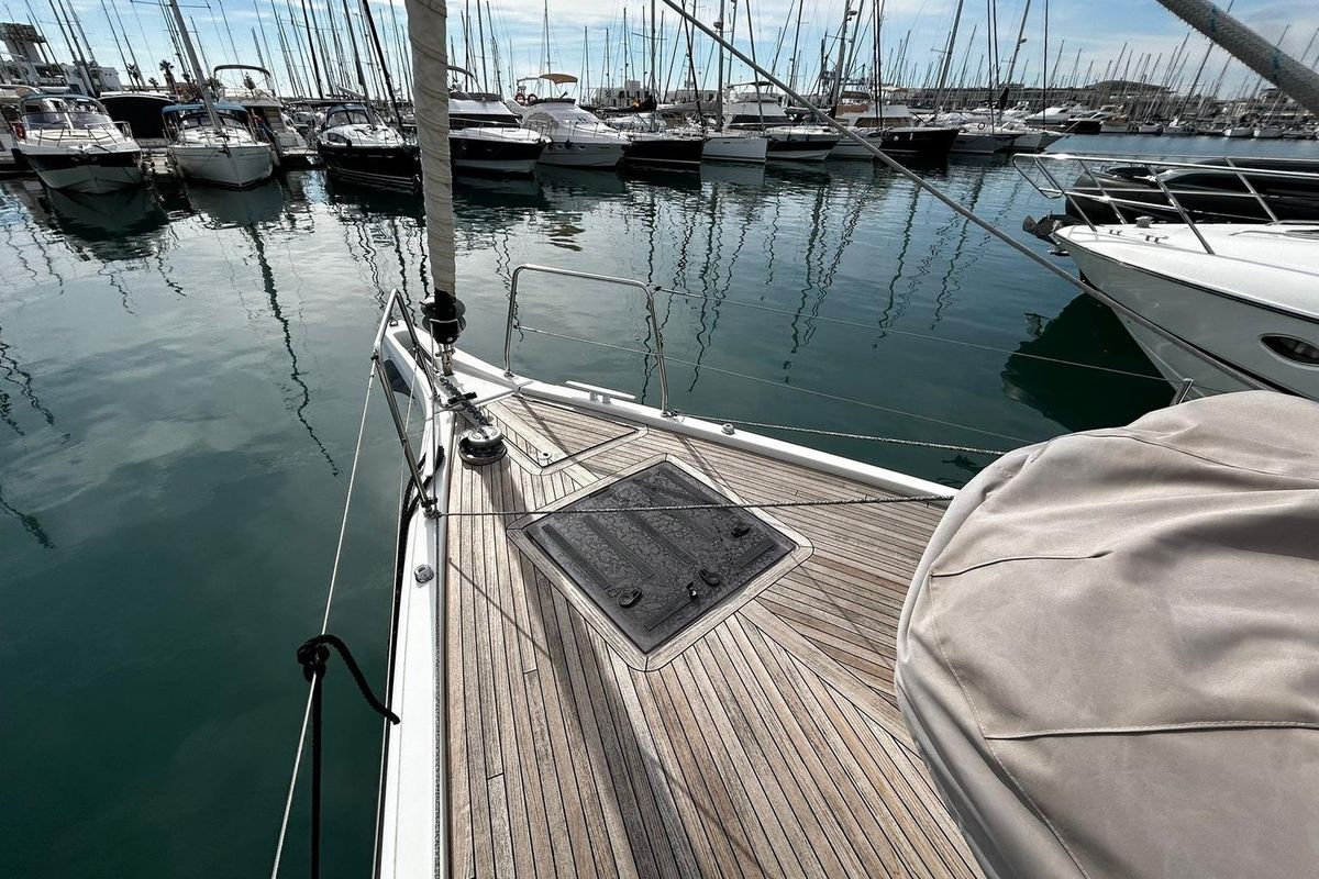 2021 Beneteau Oceanis 51.1