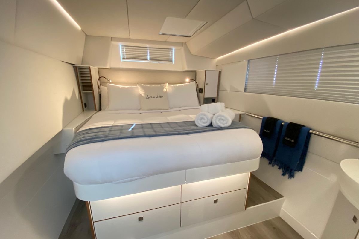 2021 Voyage Yachts 590e