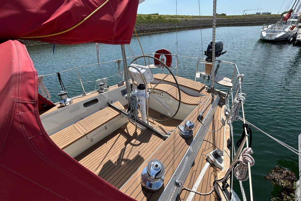 1997 Van De Stadt Carribean 42