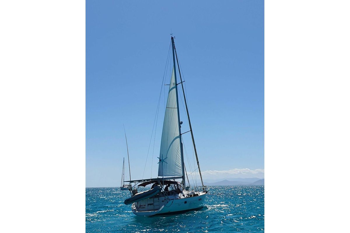 1998 Beneteau Oceanis Clipper 411