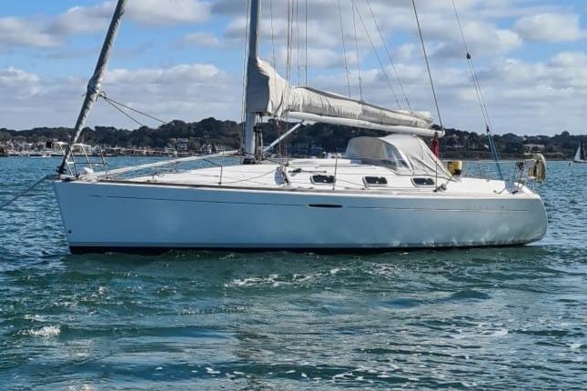 1997 Beneteau First 33.7 for sale in Poole, Dorset, United Kingdom