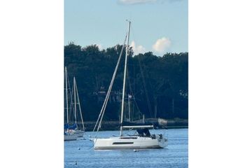 2024 Dufour 37 Boats