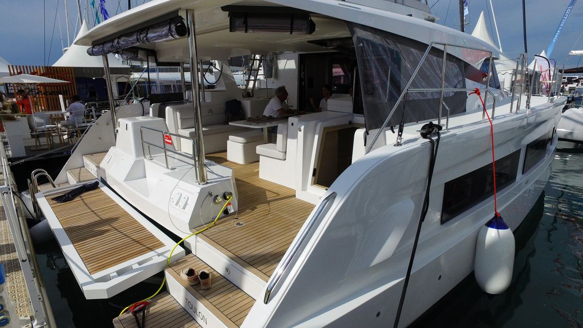 2025 Aventura 45