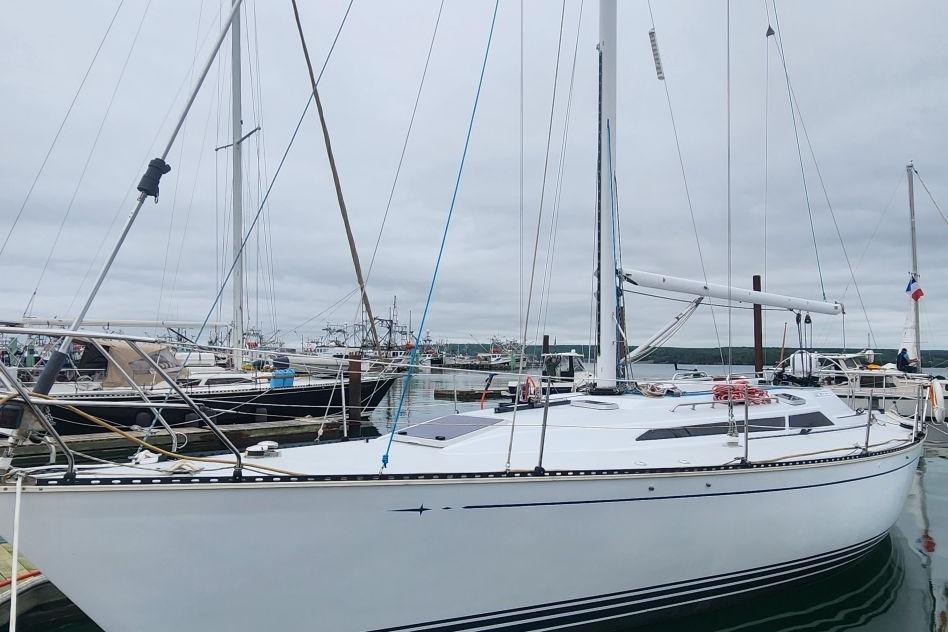 1990 C&C 37-40+ for sale in Digby, Nova Scotia, Canada