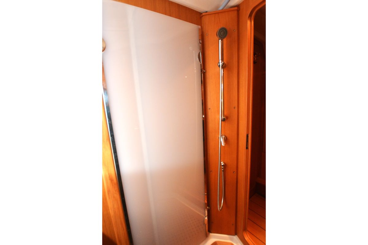 2011 Grand Soleil 43