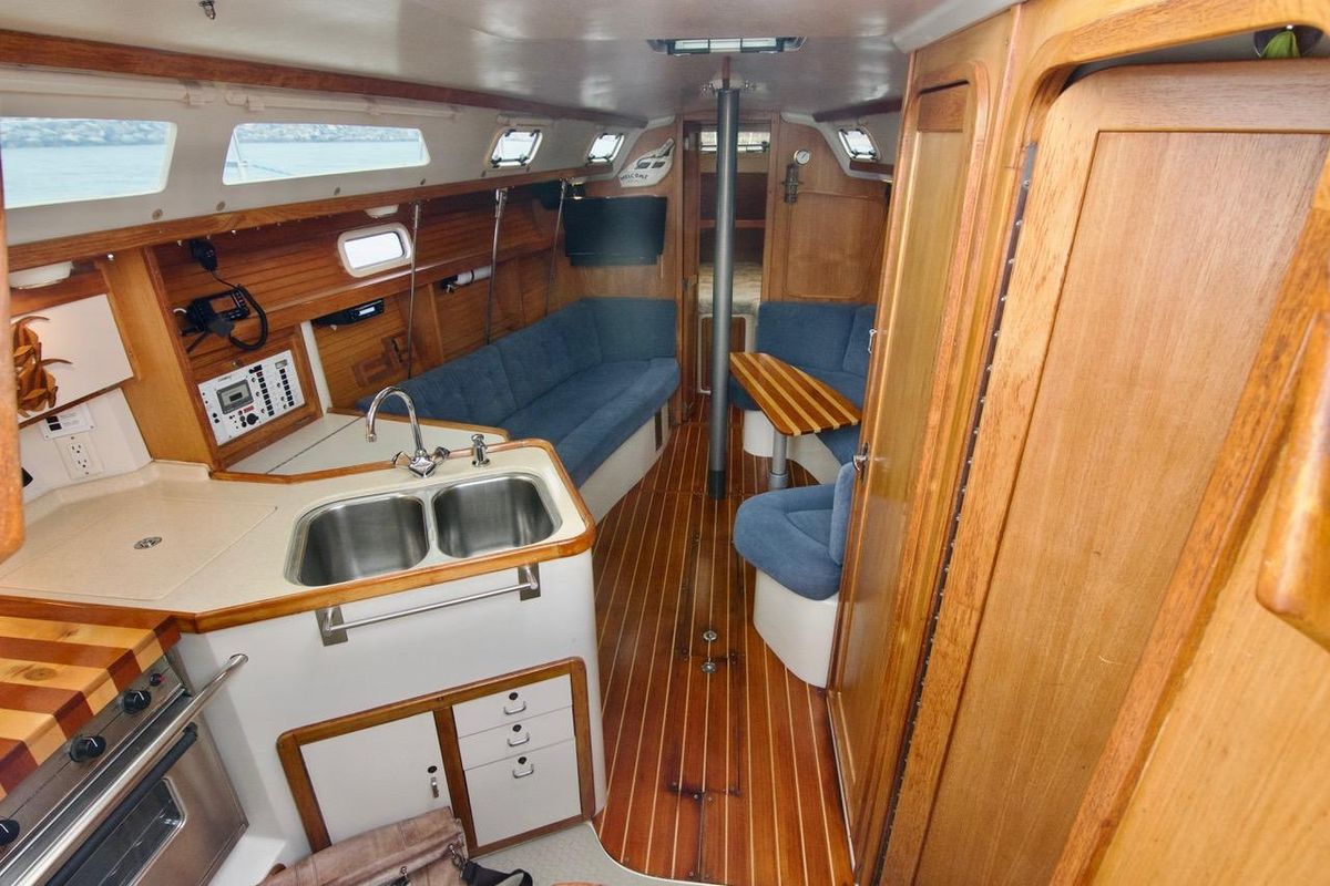 1994 Catalina 320