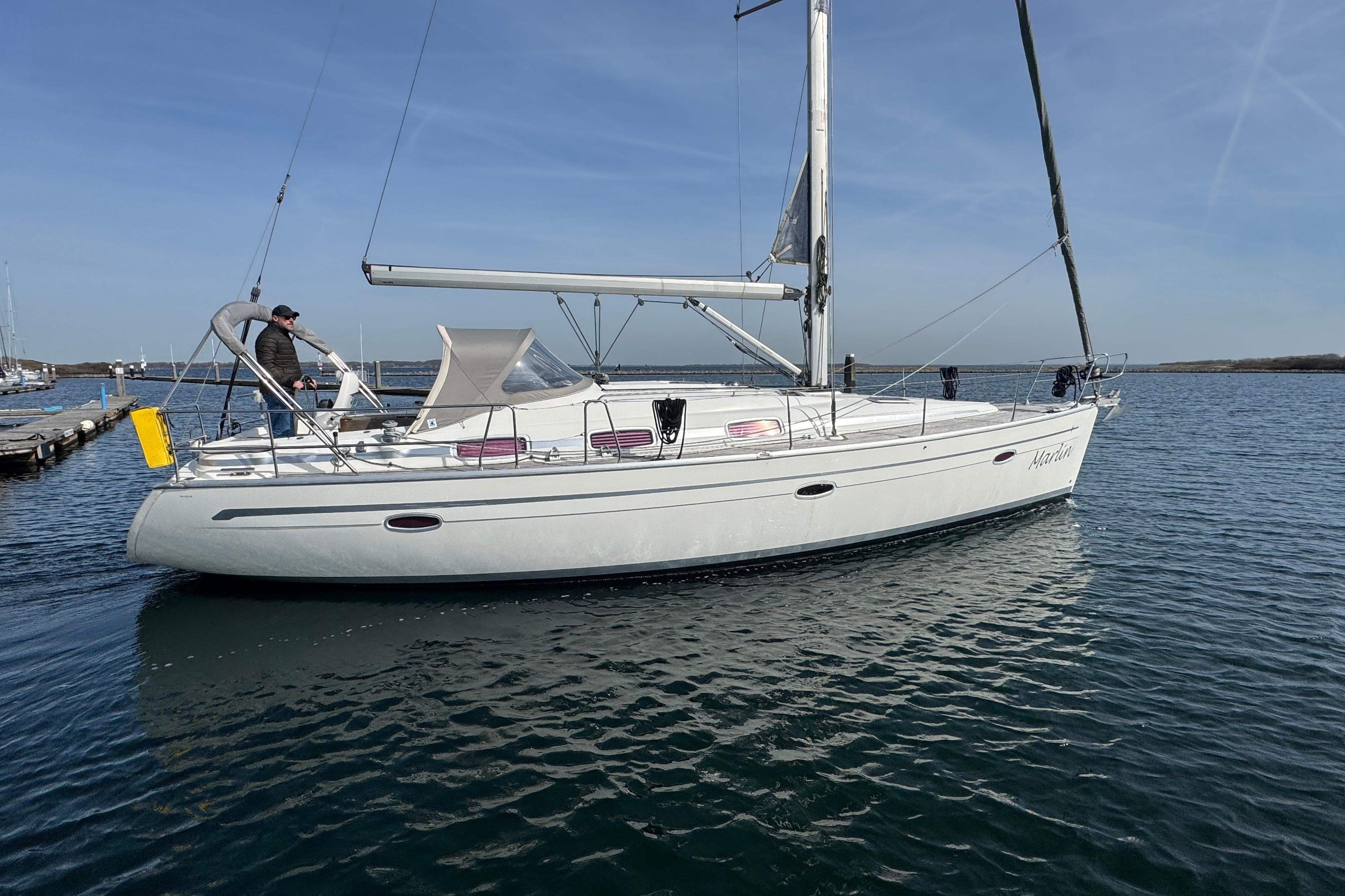 2005 Bavaria Cruiser 39