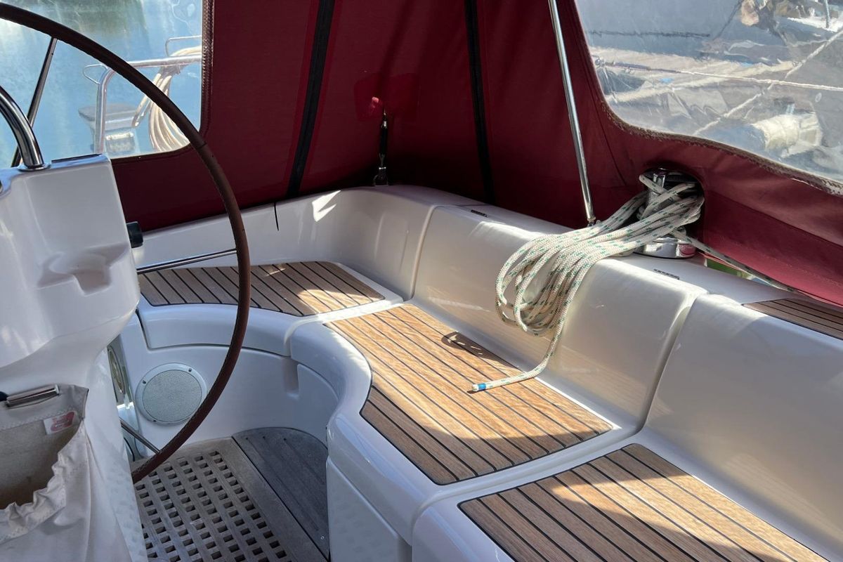 1999 Beneteau Oceanis Clipper 361
