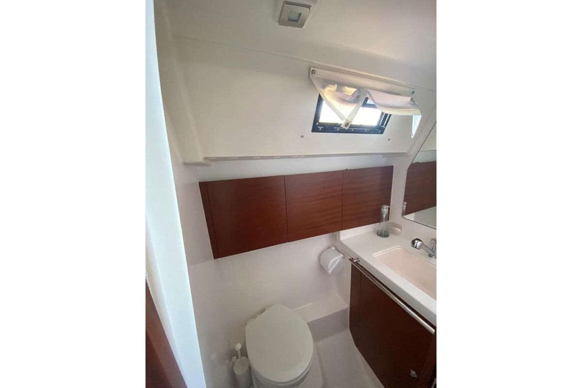 2015 Salona 44