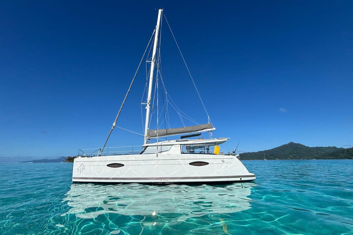 2014 Fountaine Pajot Helia 44