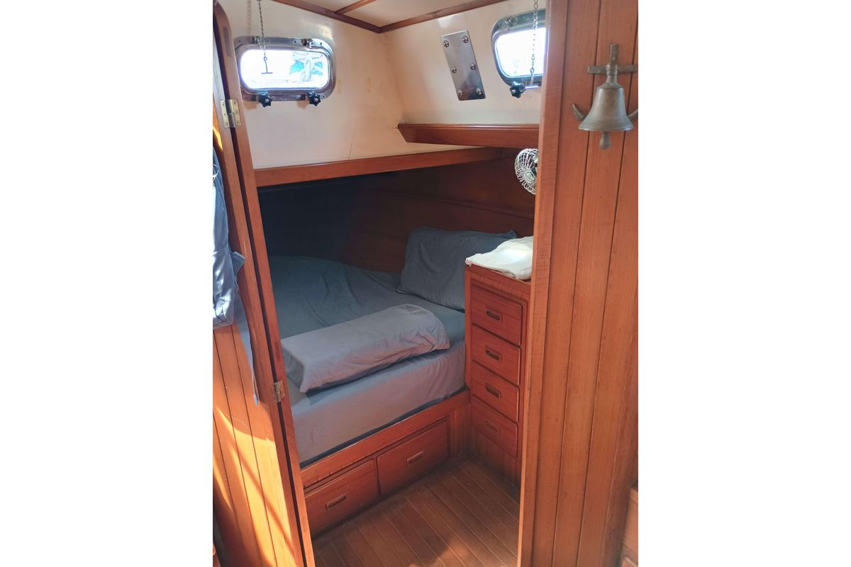 1985 Tayana 42