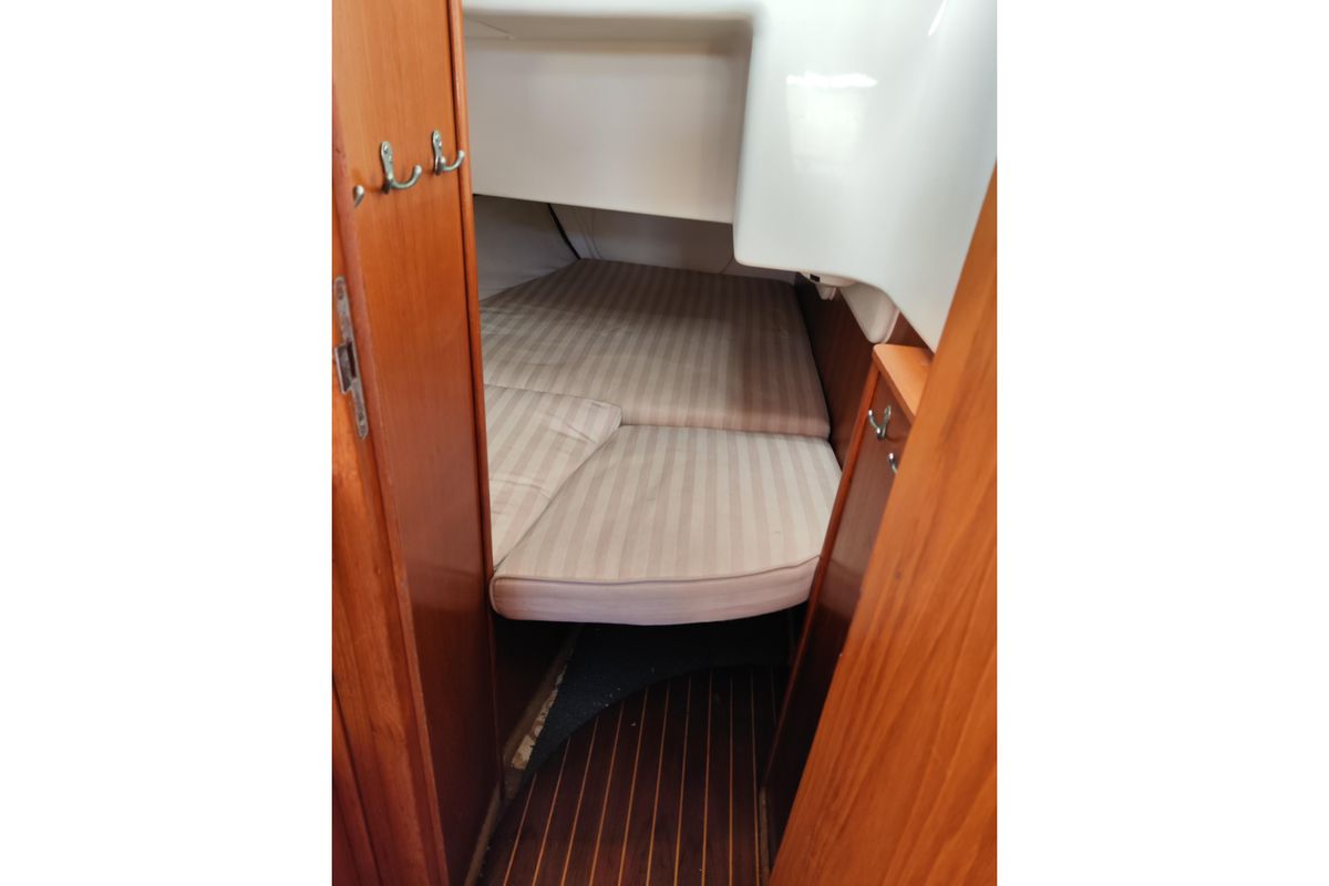 1998 Jeanneau Sun Odyssey 40 DS