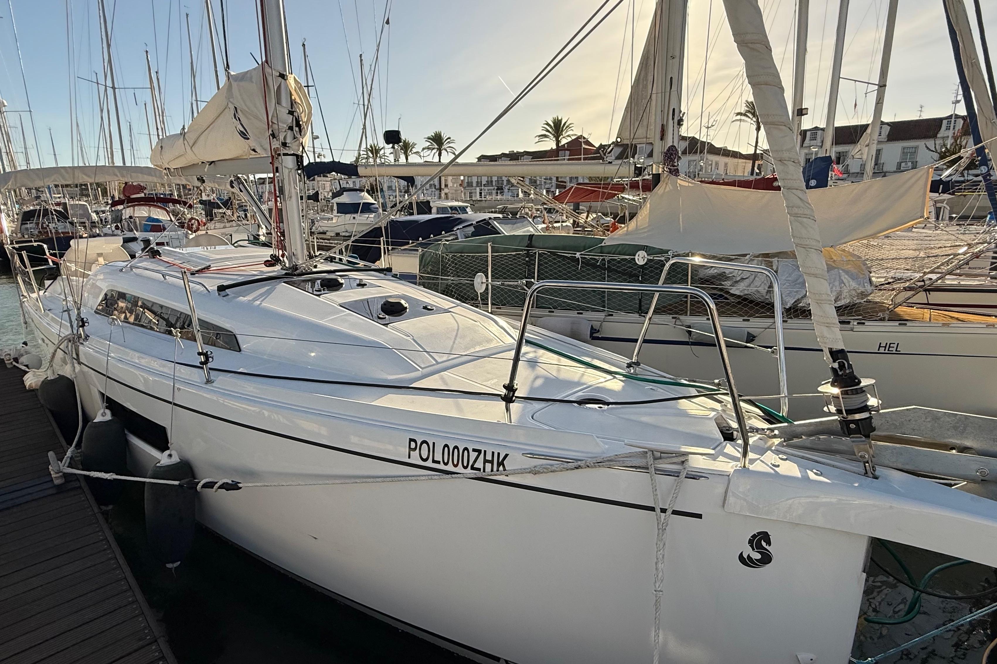 2023 Beneteau Oceanis 30.1 for sale in Vila Real De Santo António, Portugal