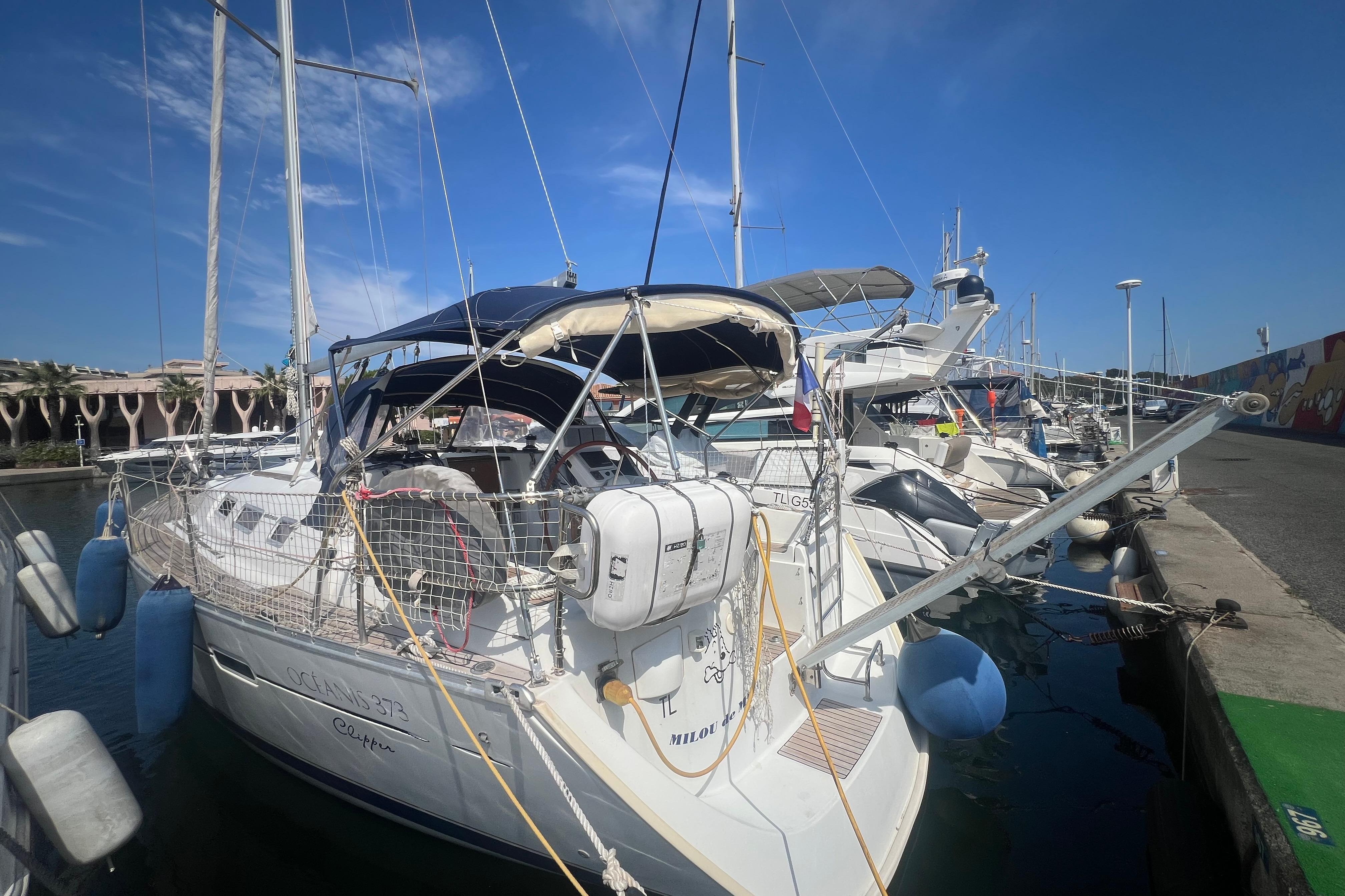 2006 Beneteau Oceanis Clipper 373 Boats