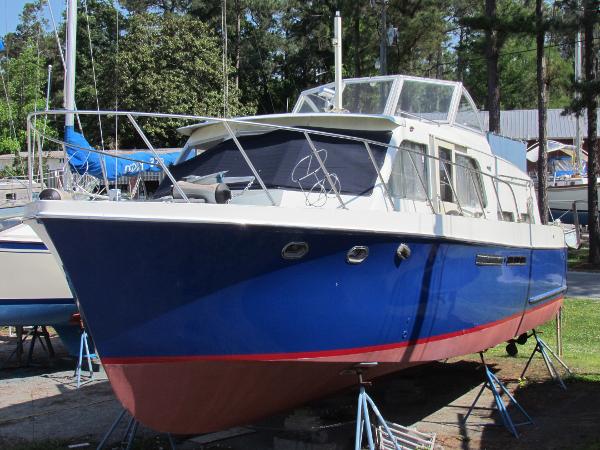 1964 Hatteras Double Cabin