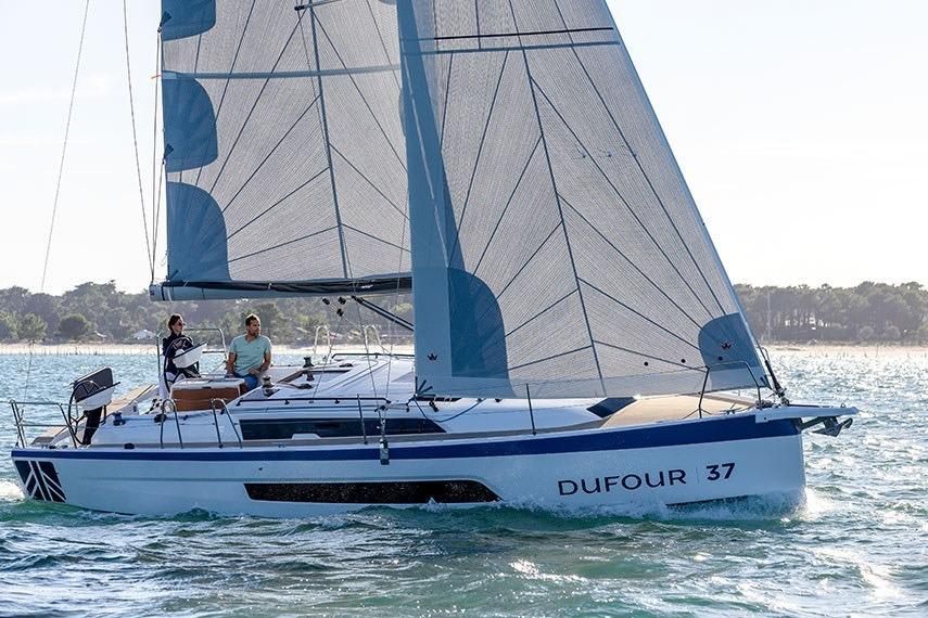 2024 Dufour 37