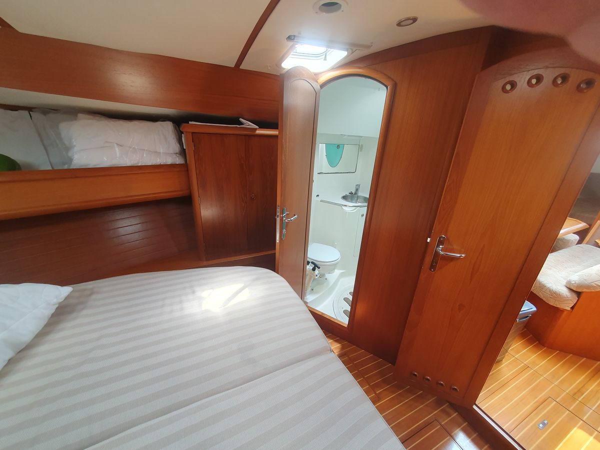 1998 Jeanneau Sun Odyssey 45.2