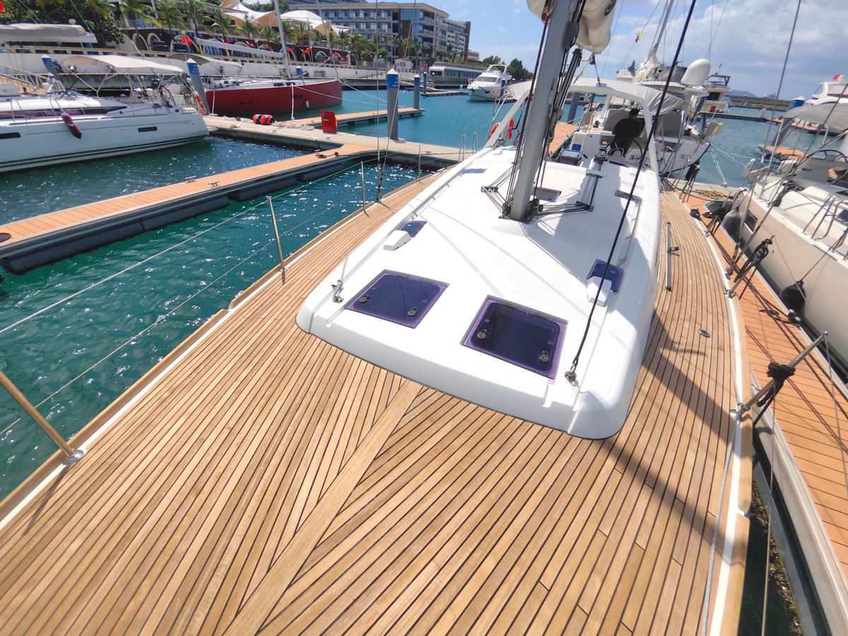 2017 Beneteau Oceanis 48