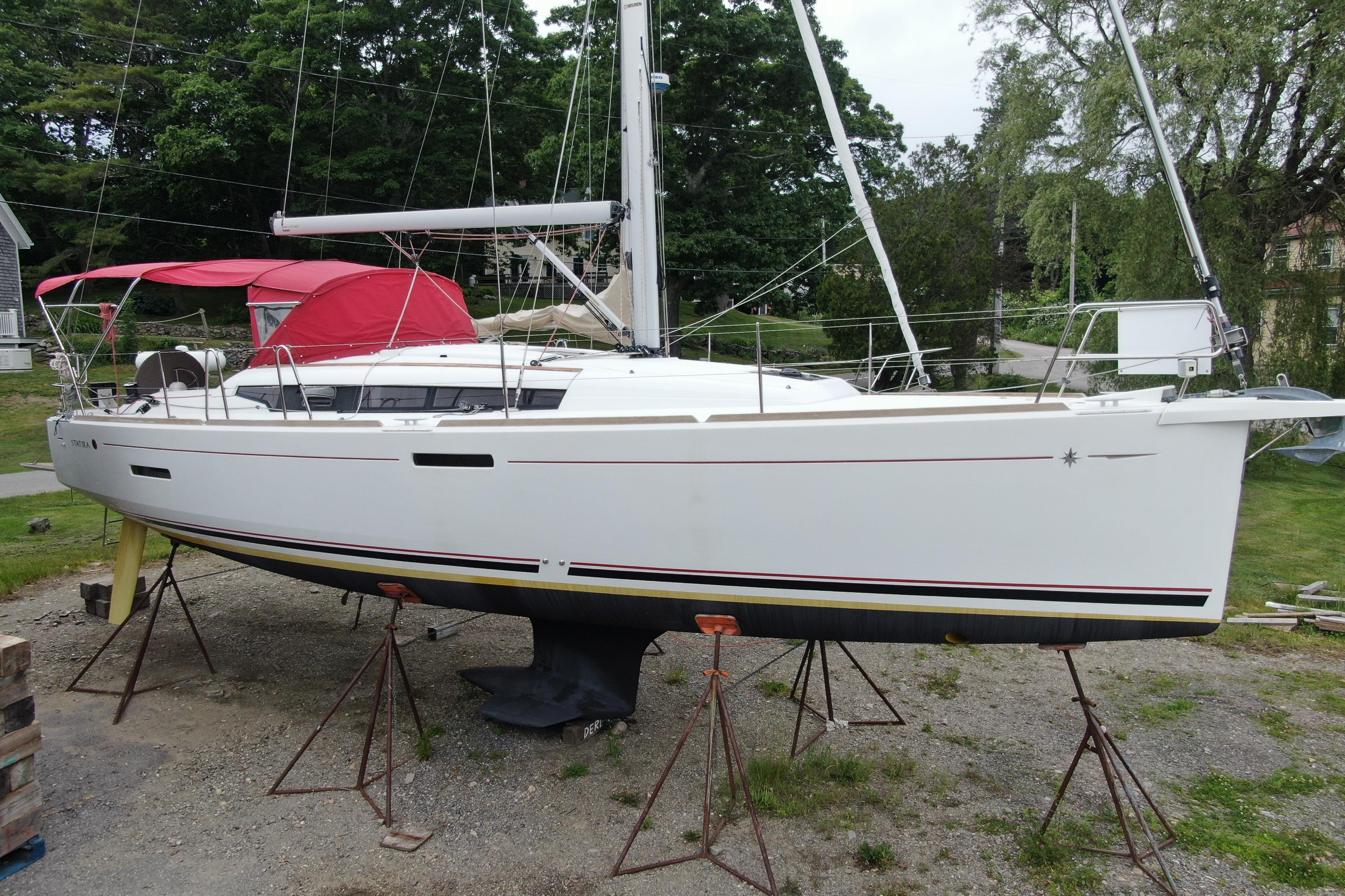 2017 Jeanneau Sun Odyssey 389 Boats