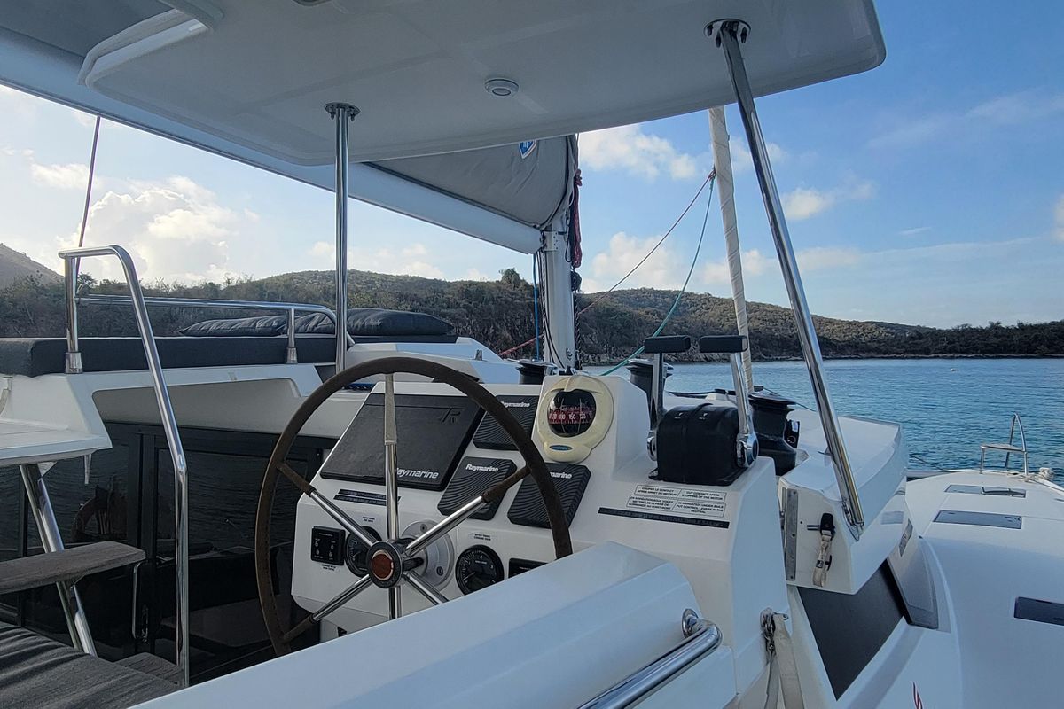 2019 Fountaine Pajot Saona 47