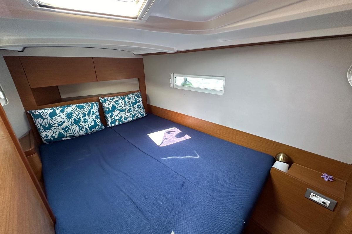 2019 Jeanneau Sun Odyssey 410