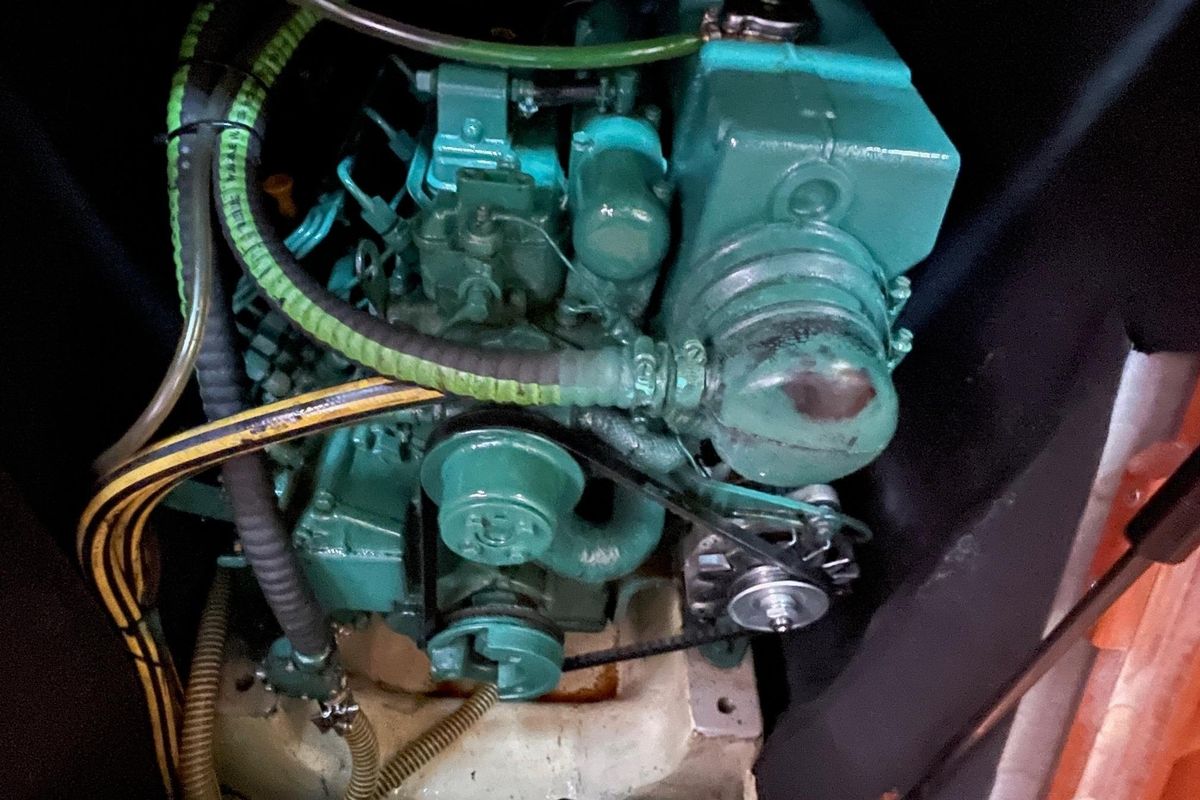 2005 Dufour 385
