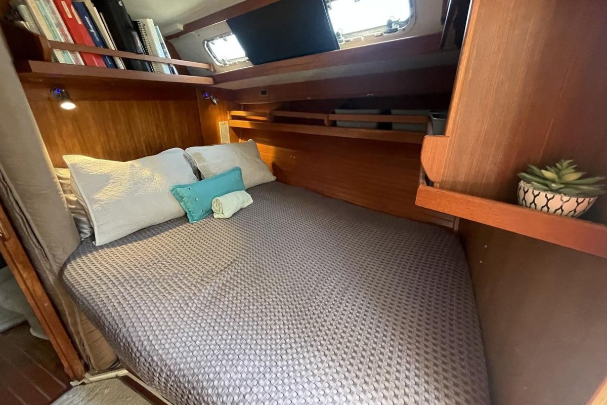 1995 Catalina 42