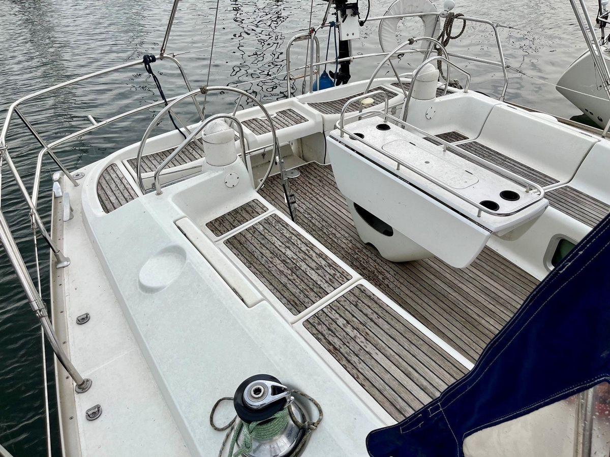 2004 Jeanneau Sun Odyssey 43