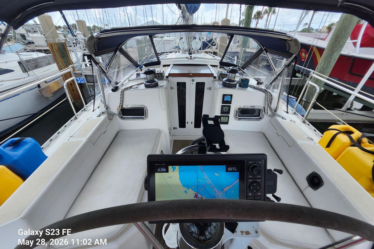 1995 Freedom 35