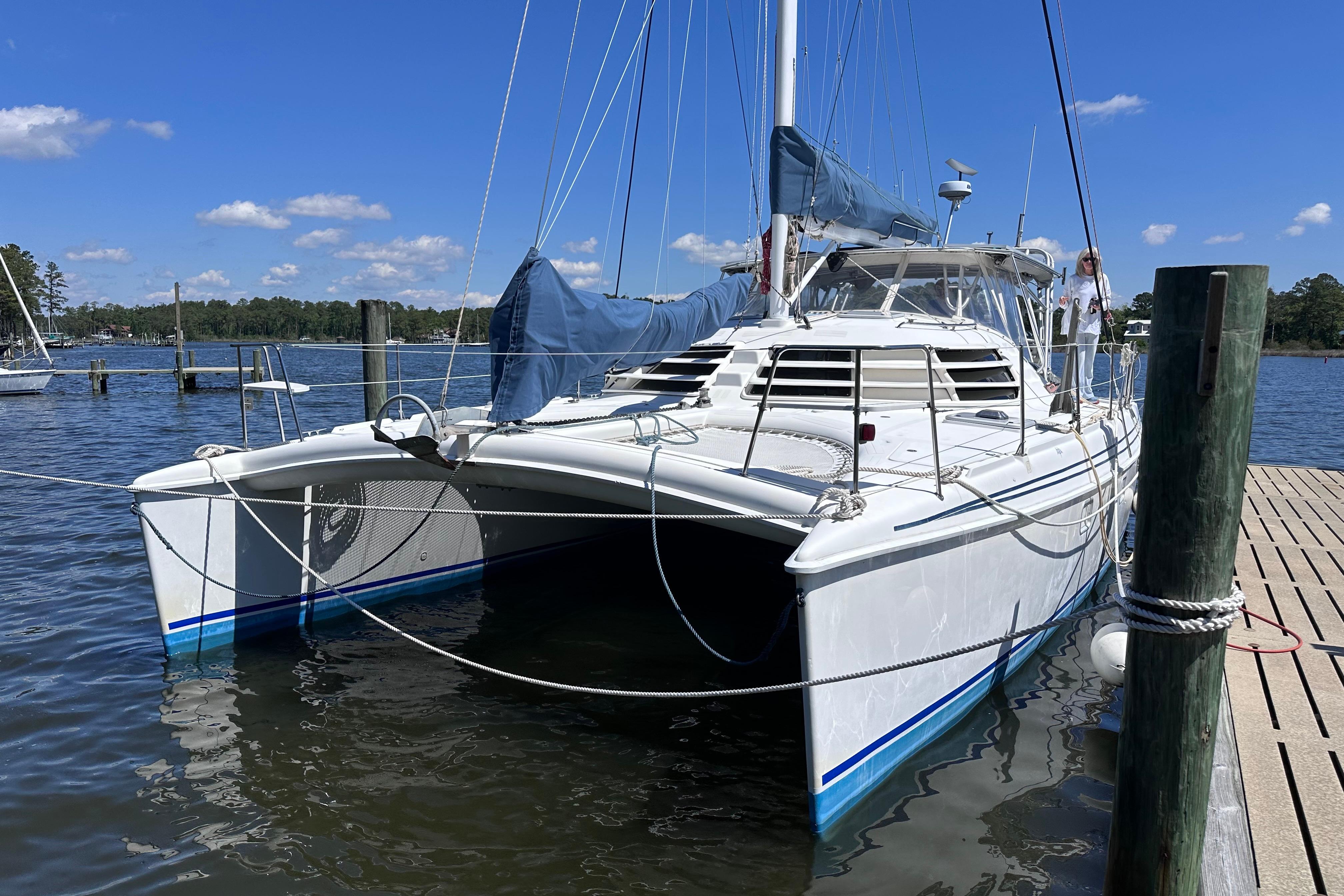 1998 Manta 40 for sale in Oriental, North Carolina