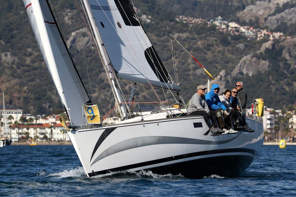 2013 Salona 38