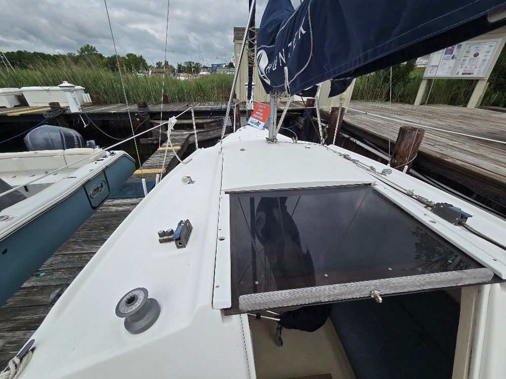 2001 Hunter 240