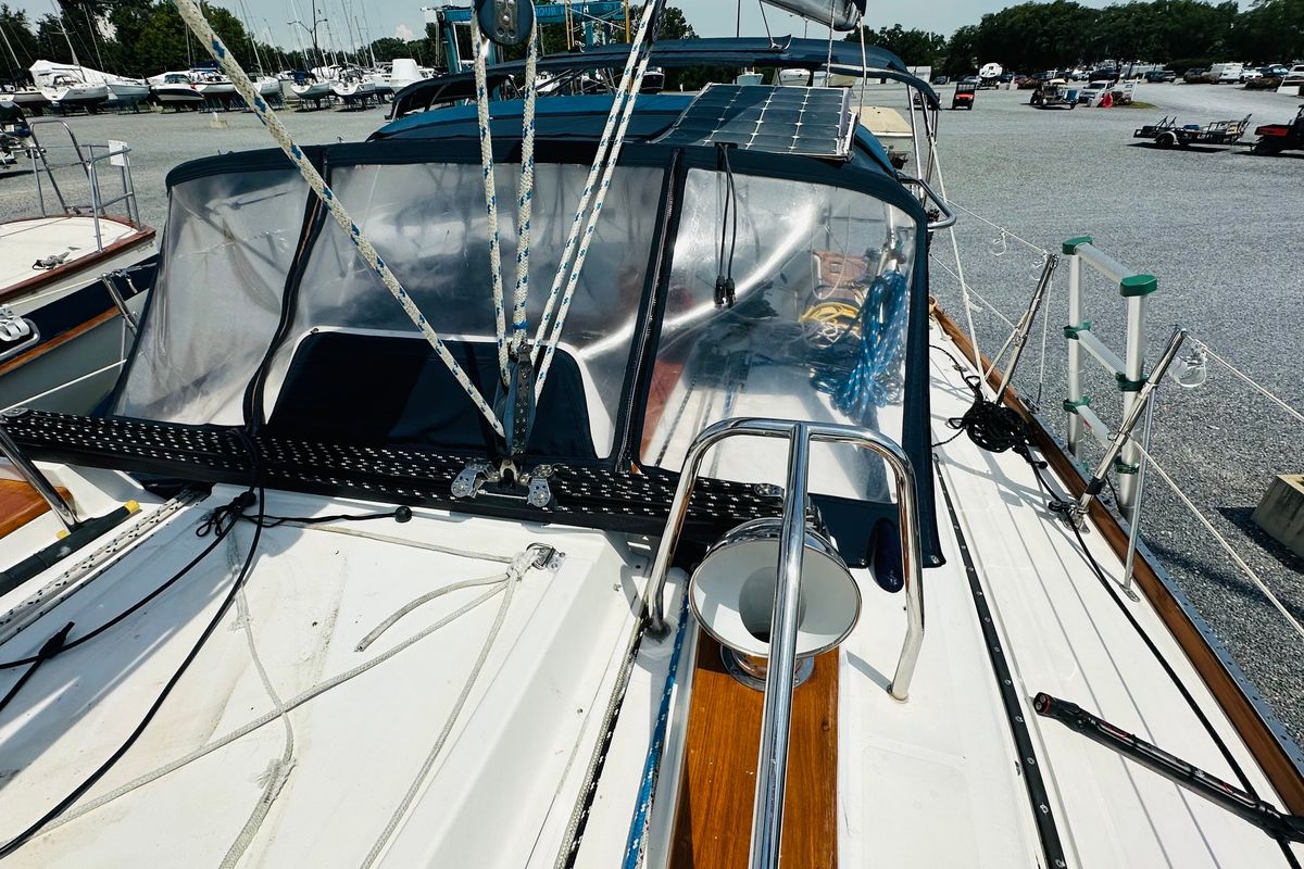 2005 Tartan 3700