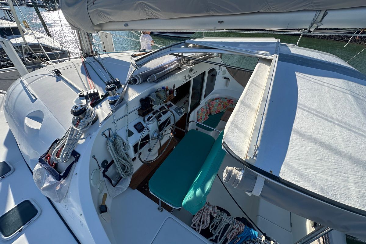 2003 Lagoon 410 S2