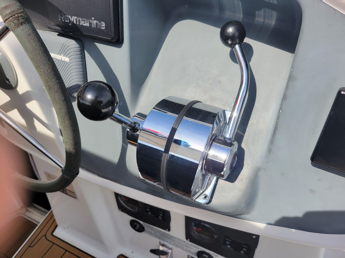 2006 Fountaine Pajot Lavezzi 40