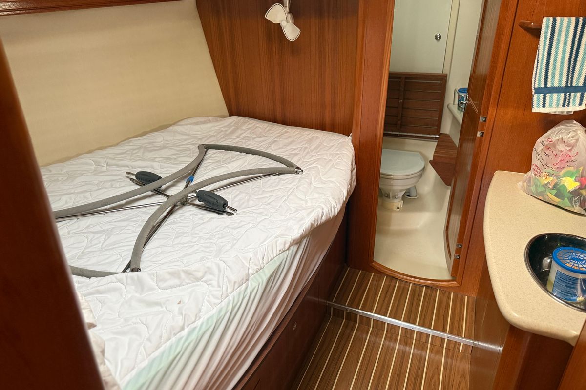 2005 Hunter 41