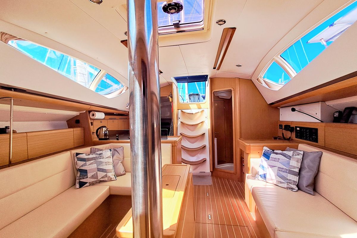 2009 Jeanneau Sun Odyssey 42 DS