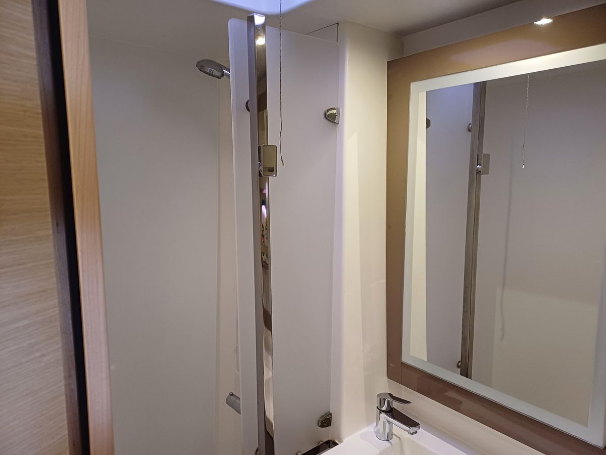 2019 Fountaine Pajot Saona 47