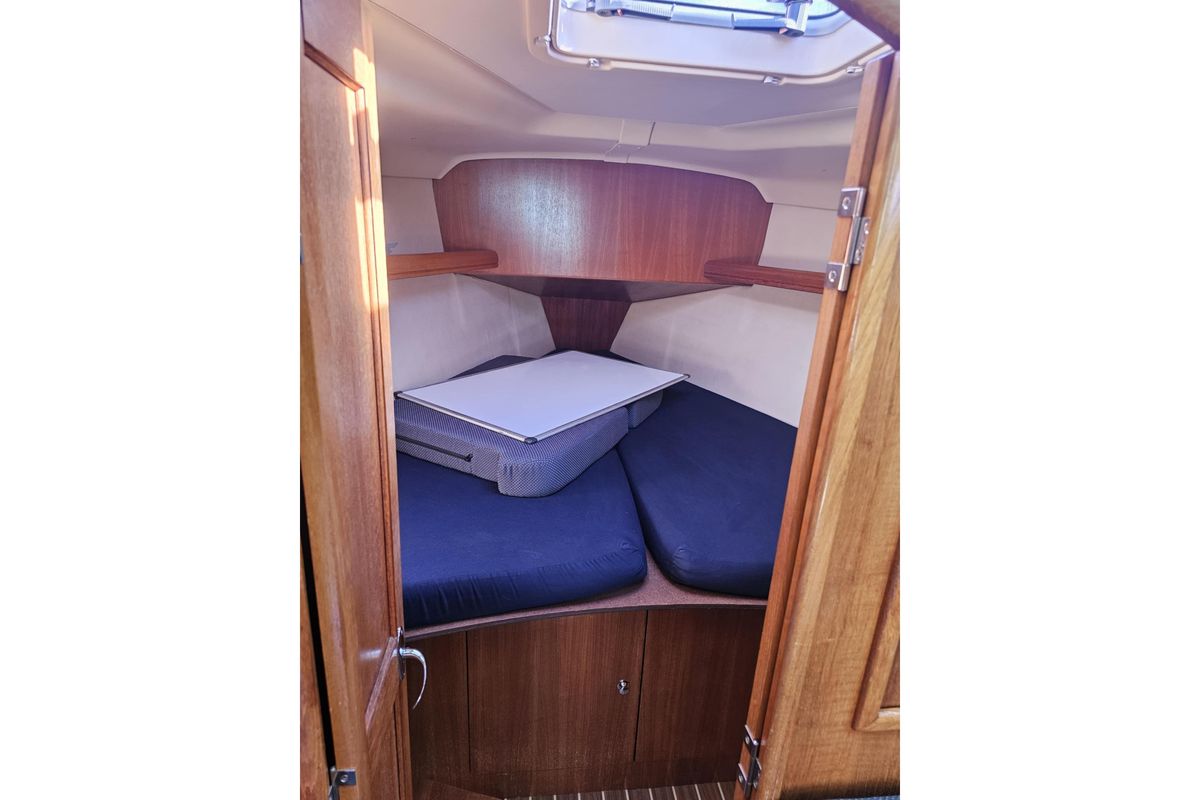 2006 Hunter 36