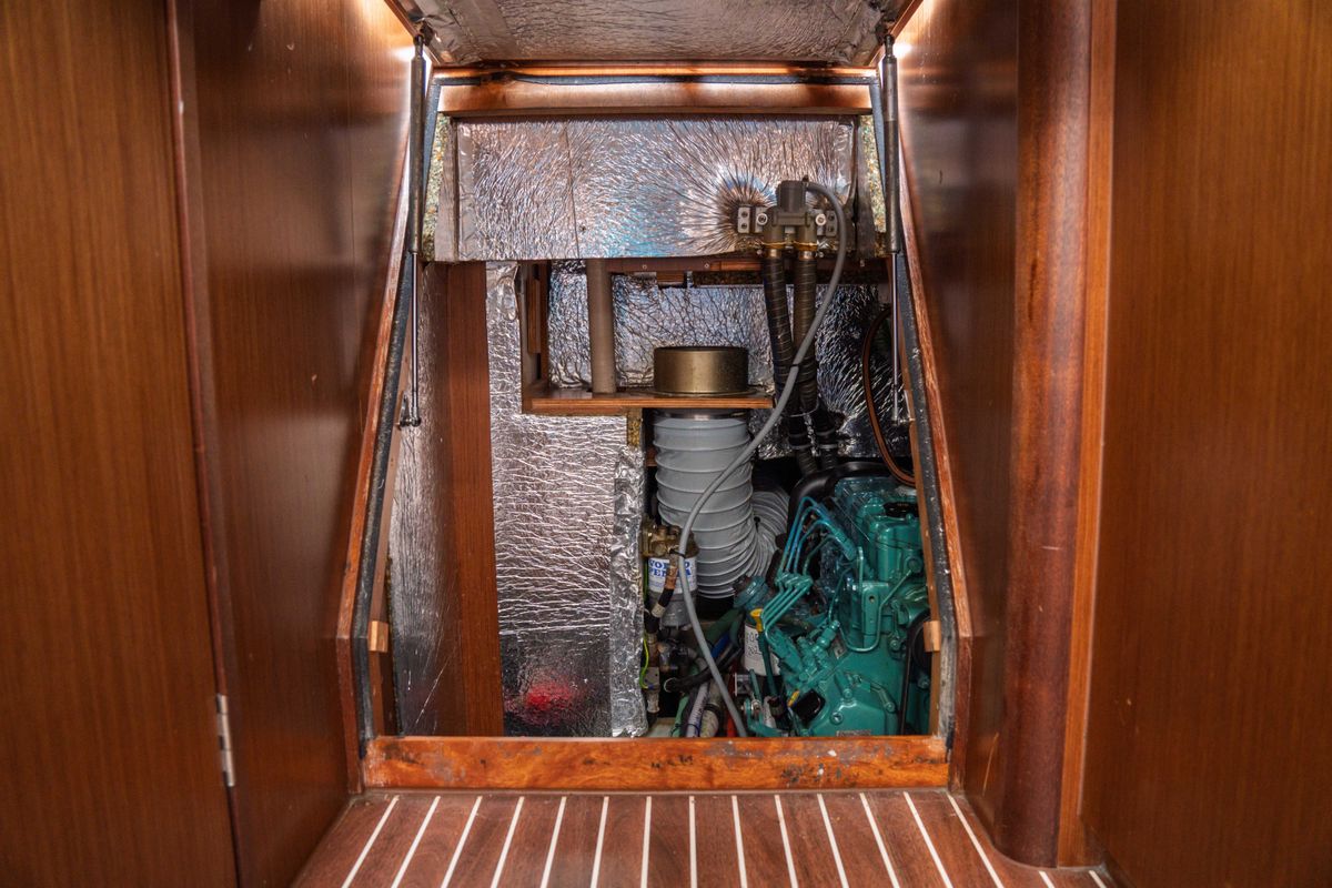 2015 Bavaria Vision 46