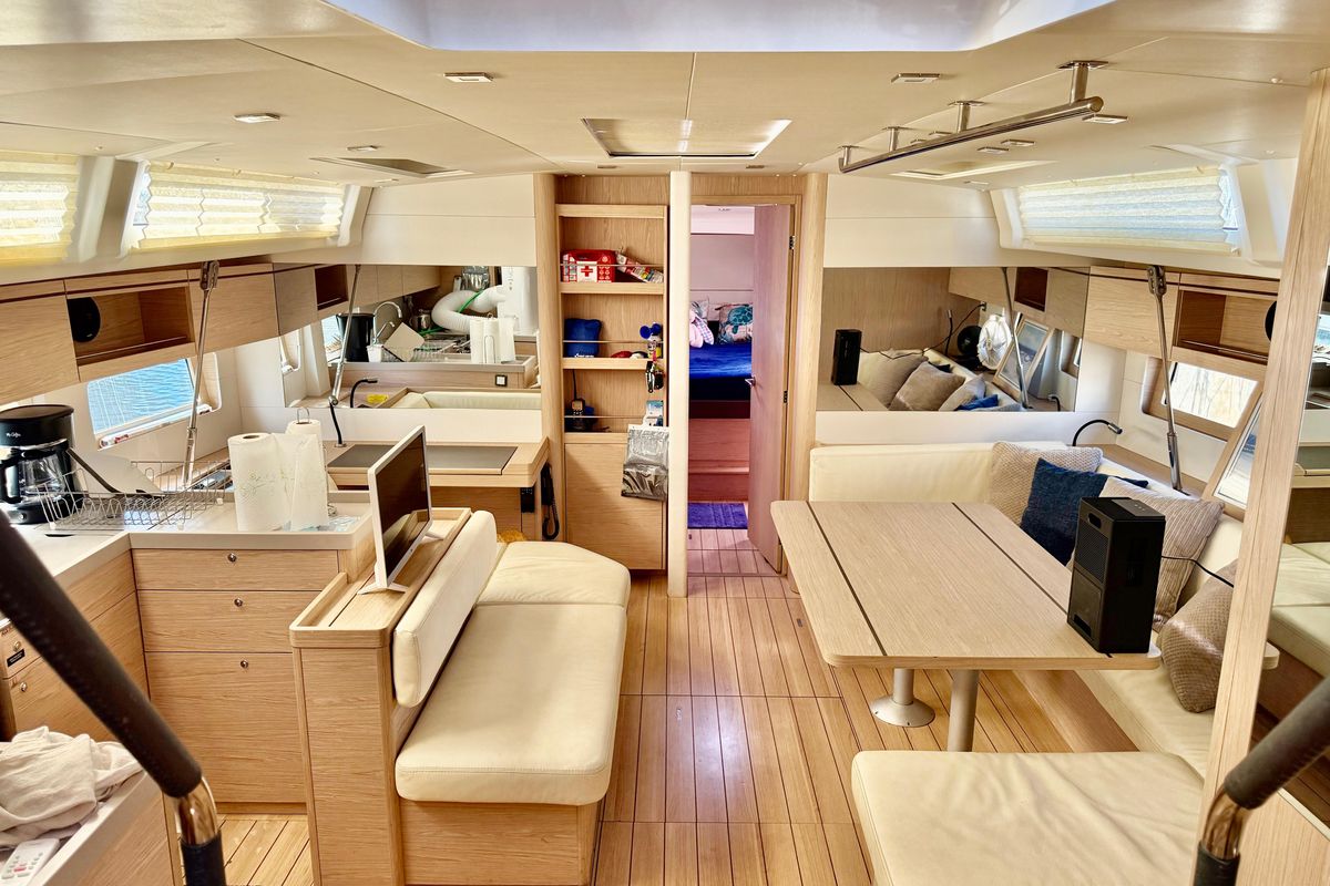 2020 Beneteau Oceanis 51.1