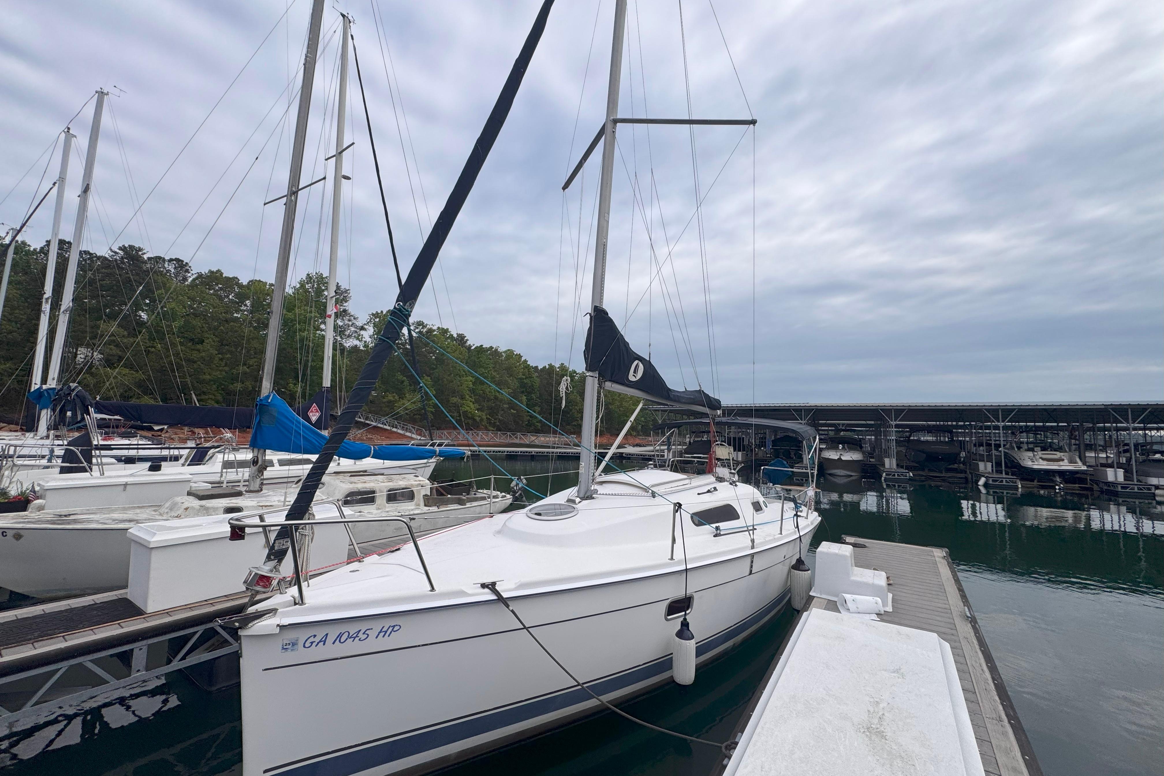 2007 Hunter 27