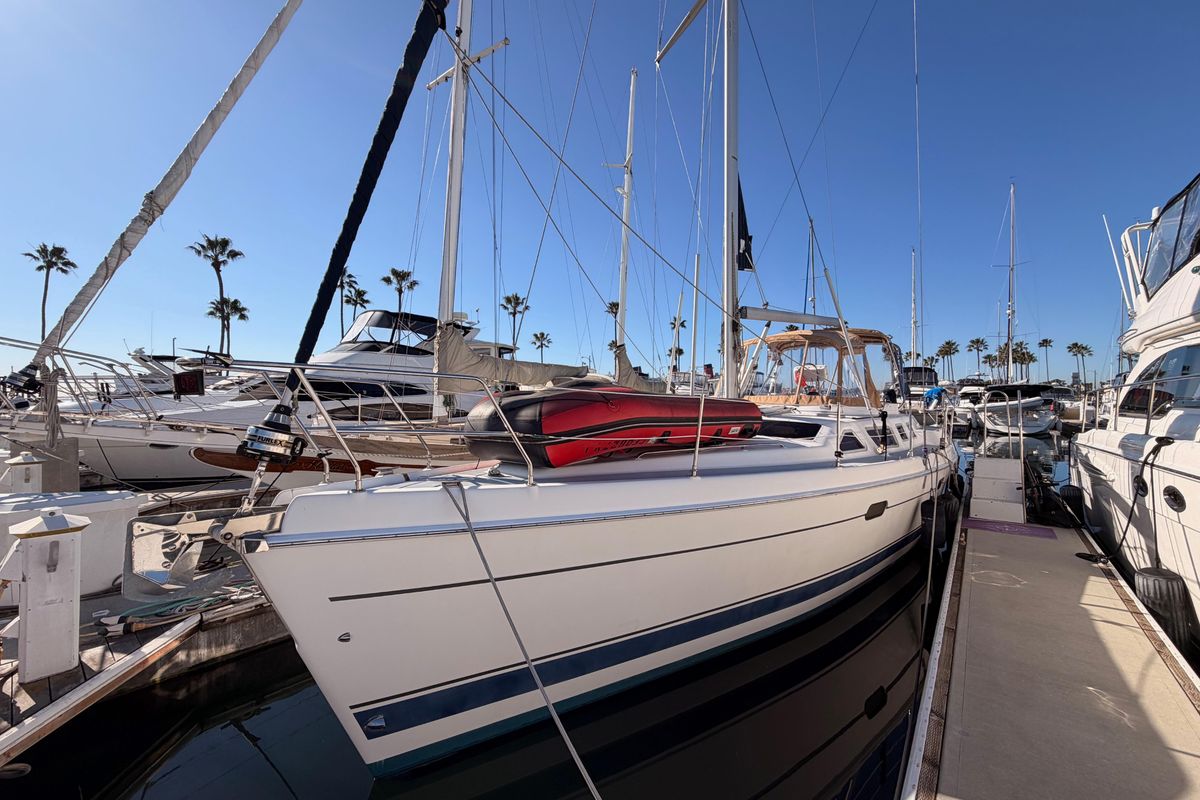 2005 Hunter Passage 456